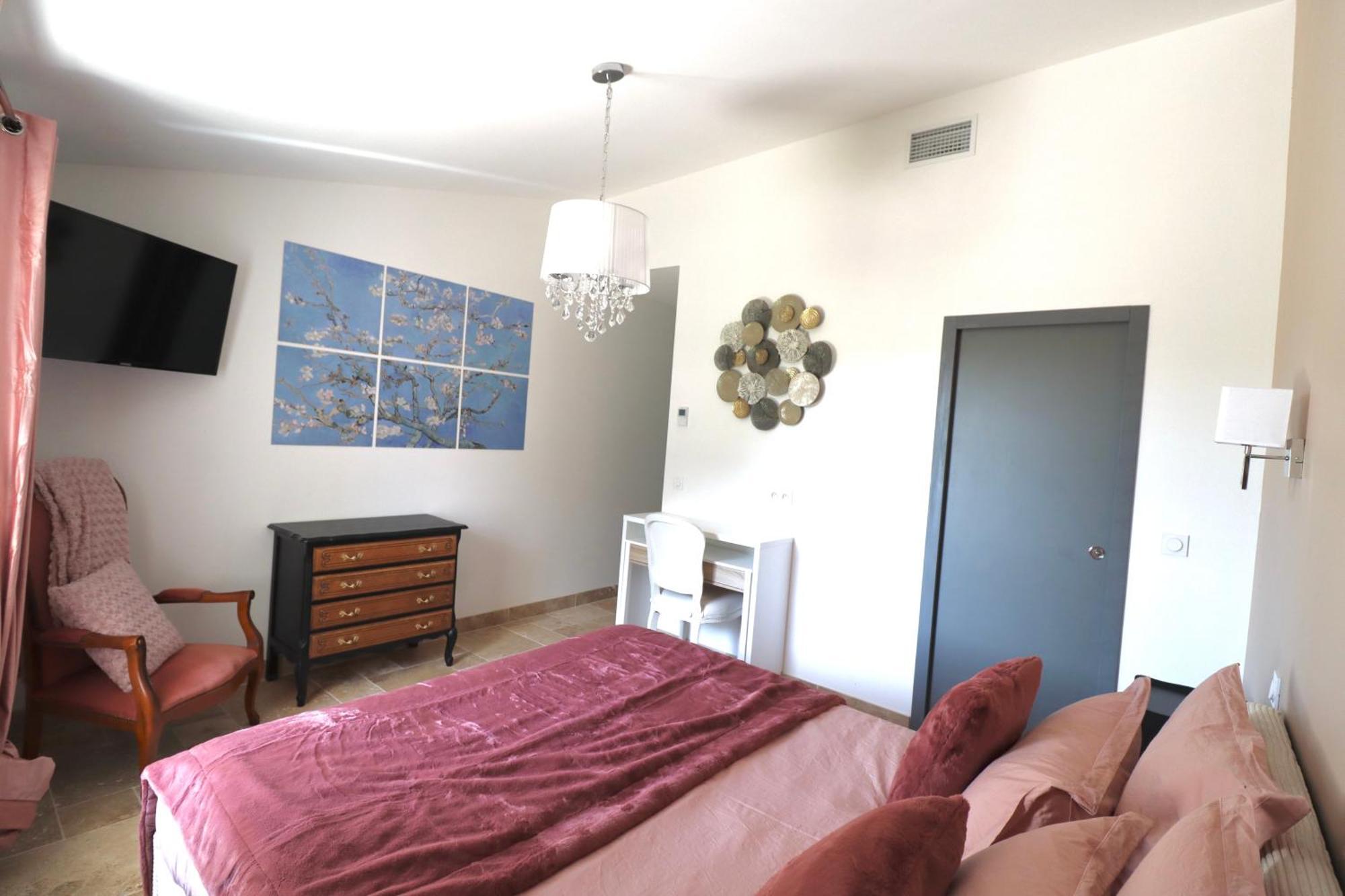 Chambres D'Hotes Avec Jacuzzi Et Piscine Au Mas De Cadoule Saint-Just  Cameră foto