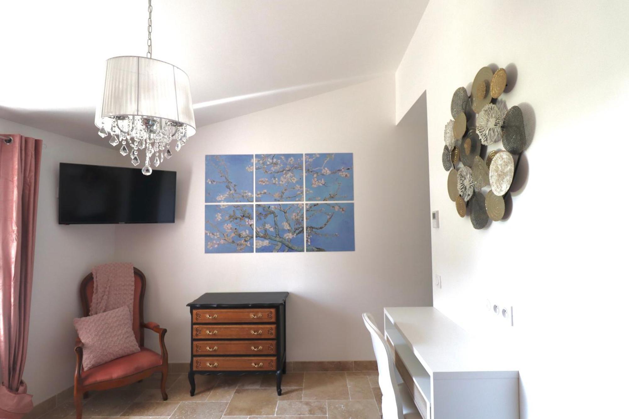 Chambres D'Hotes Avec Jacuzzi Et Piscine Au Mas De Cadoule Saint-Just  Cameră foto